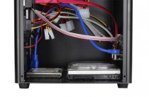 Iwill M3 - Sort - Aluminium MiniCube 5